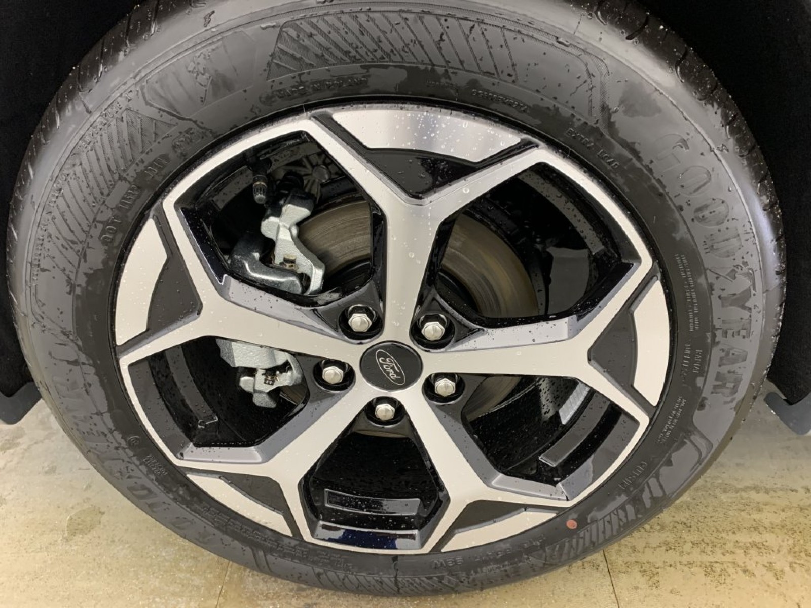 FORD - PUMA - #851001 - 22