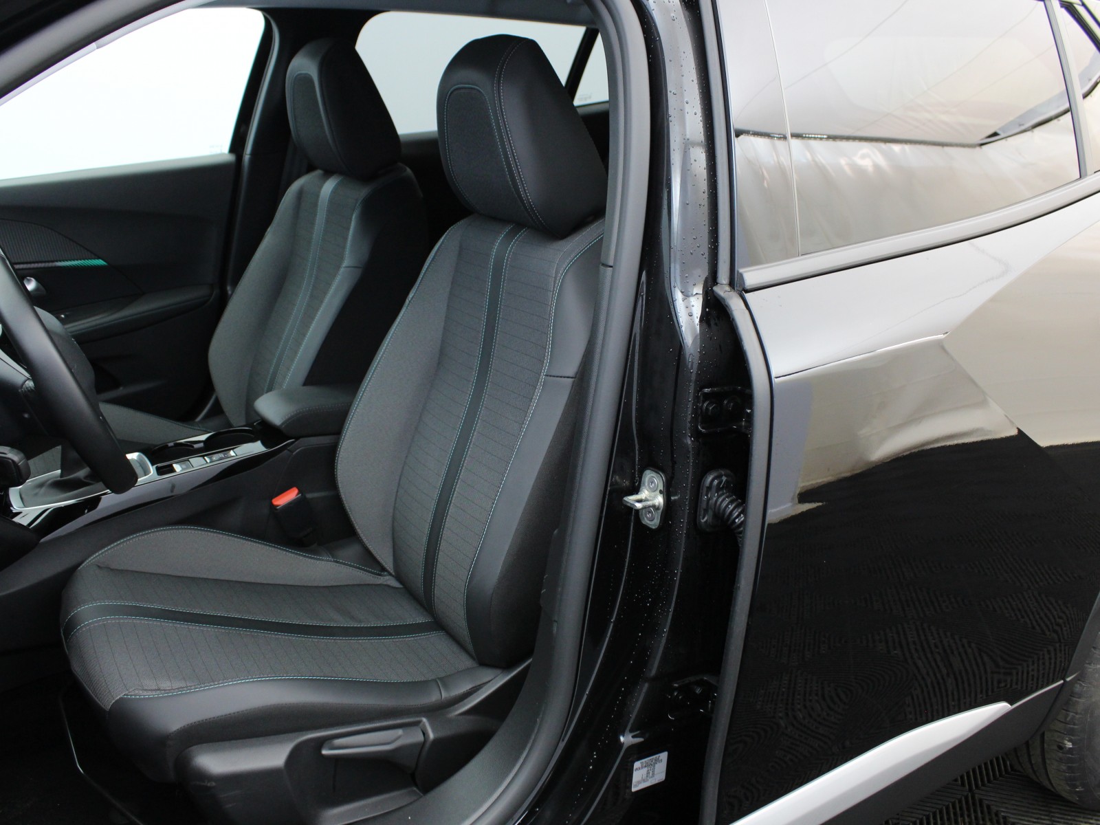 PEUGEOT - 2008 - #172406 - 7
