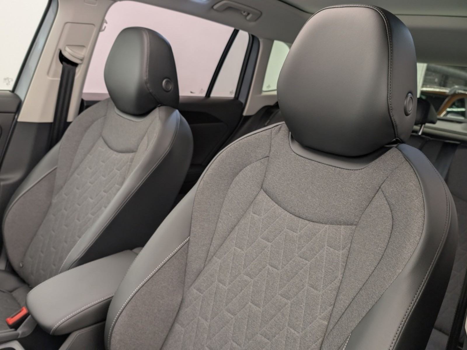 VOLKSWAGEN - TIGUAN NOUVEAU - #844875 - 23