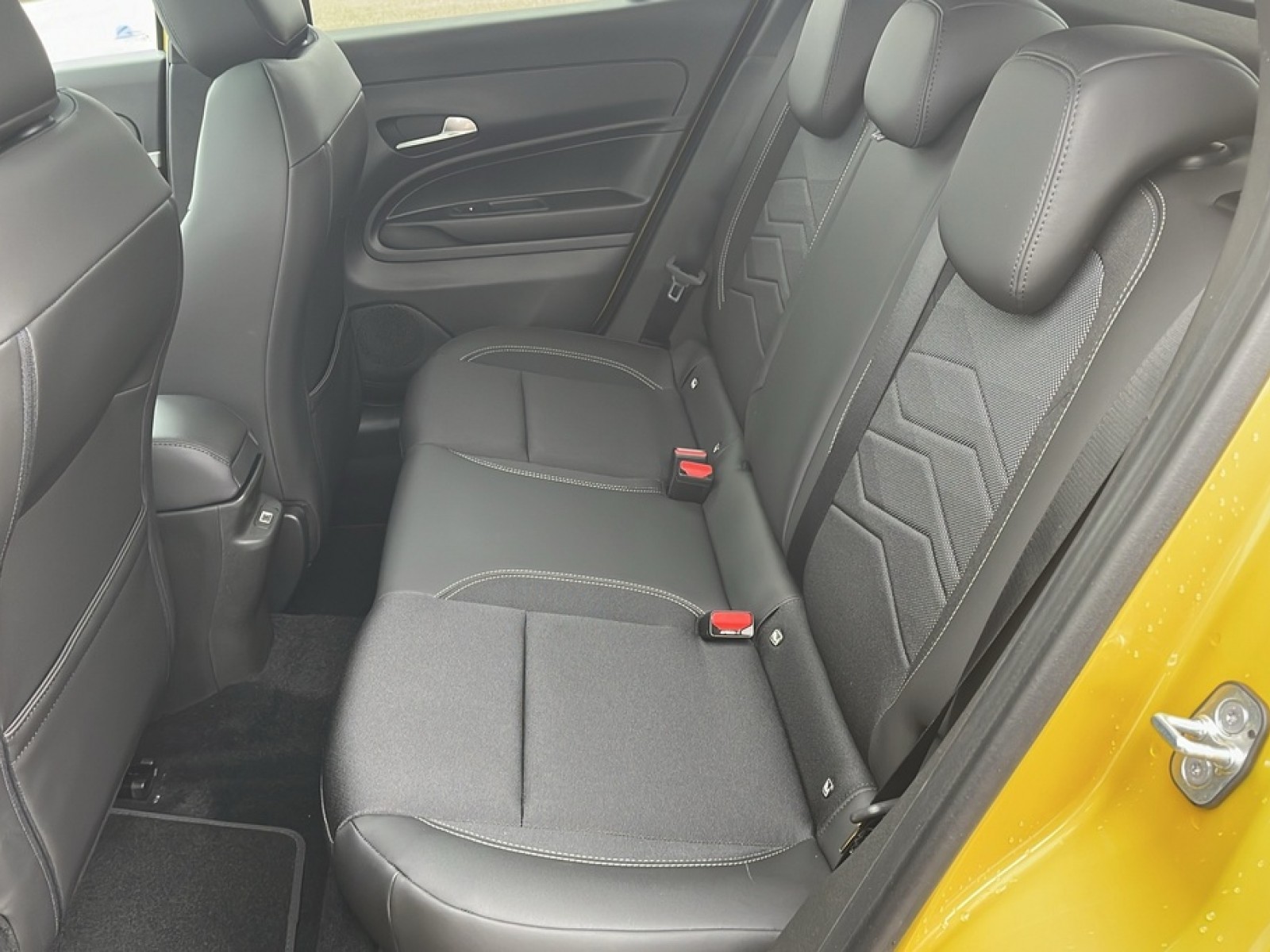 JEEP - Avenger - #846327 - 9