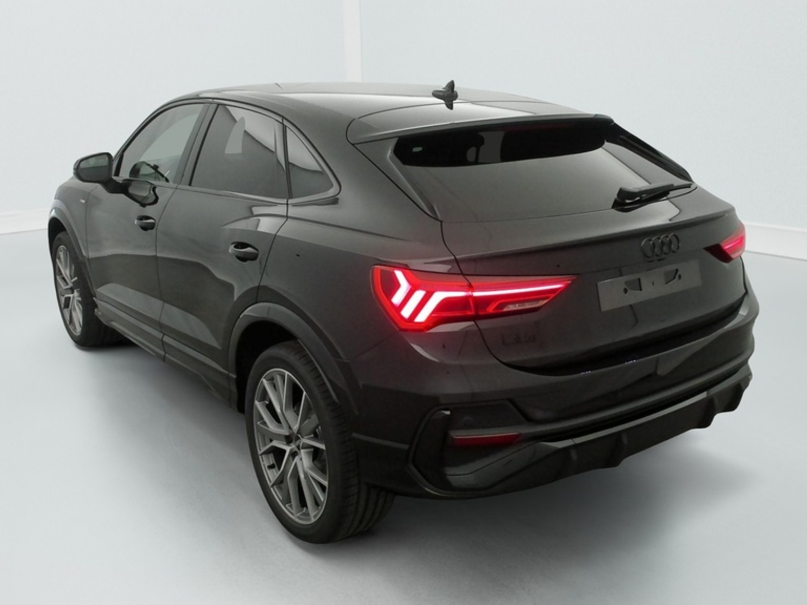 AUDI - Q3 Sportback - #847798 - 9