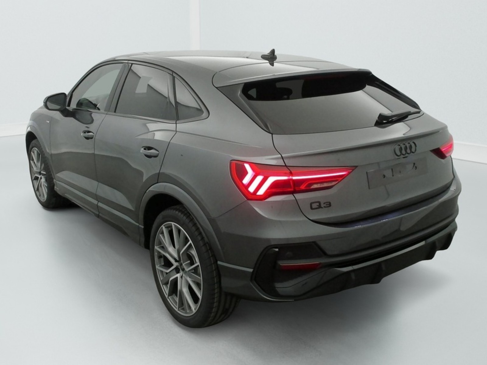 AUDI - Q3 Sportback - #847799 - 4