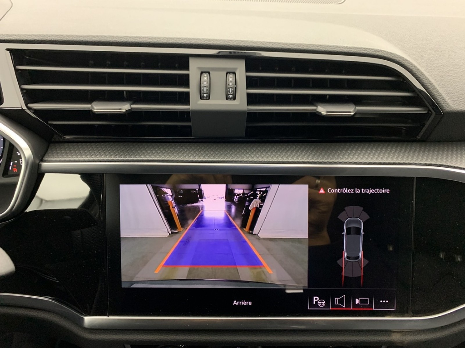 AUDI - Q3 Sportback - #847799 - 17