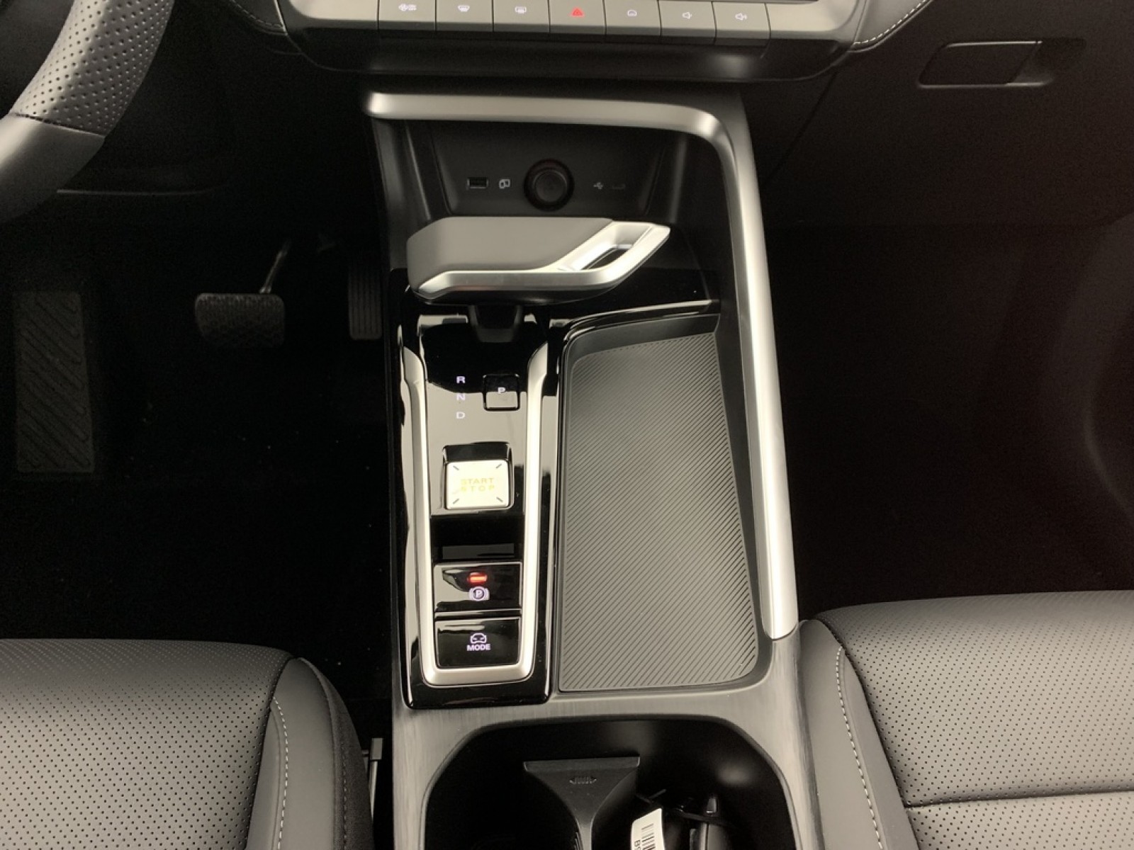 MG - ZS - #850558 - 15