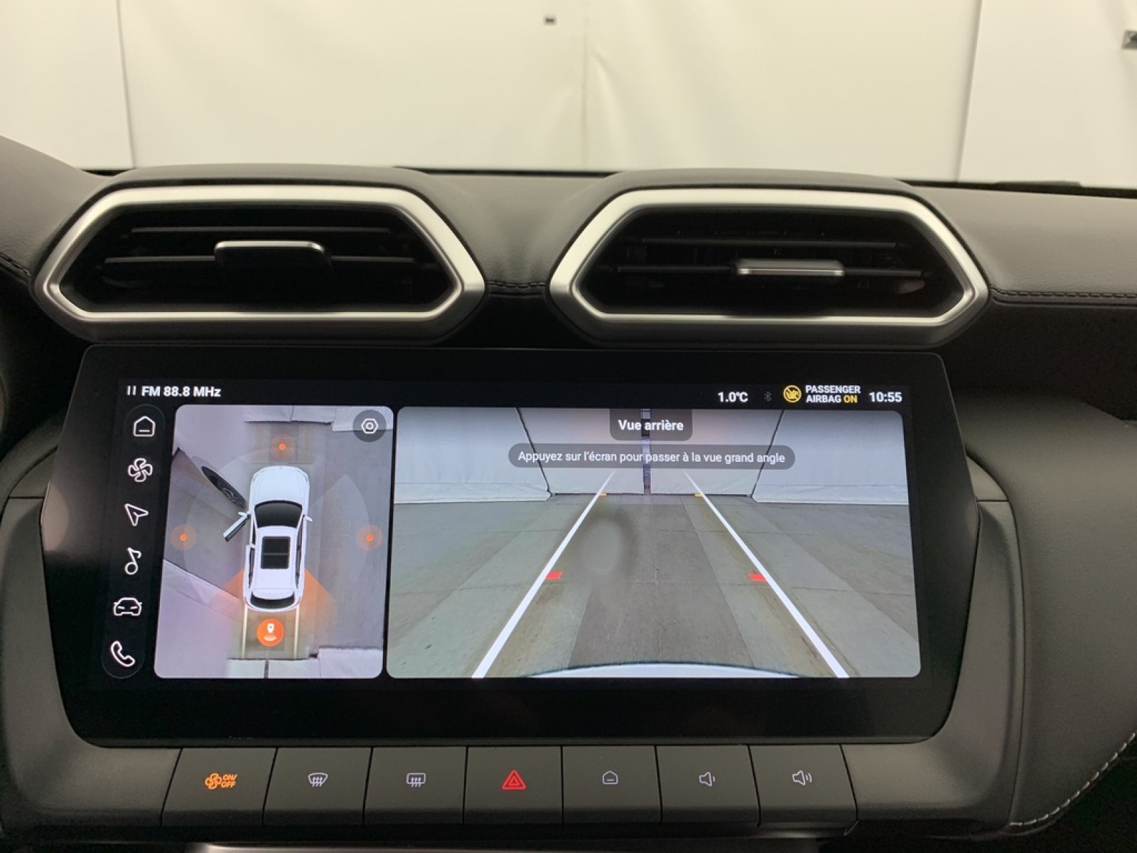 MG - ZS - #850558 - 20