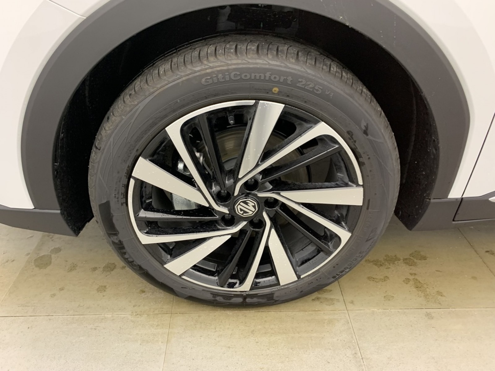 MG - ZS - #850558 - 21