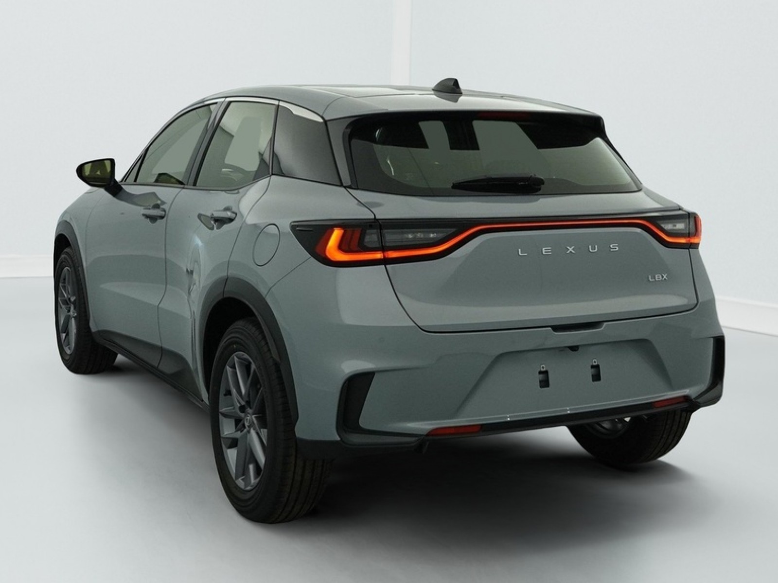 LEXUS - LBX - #850003 - 4