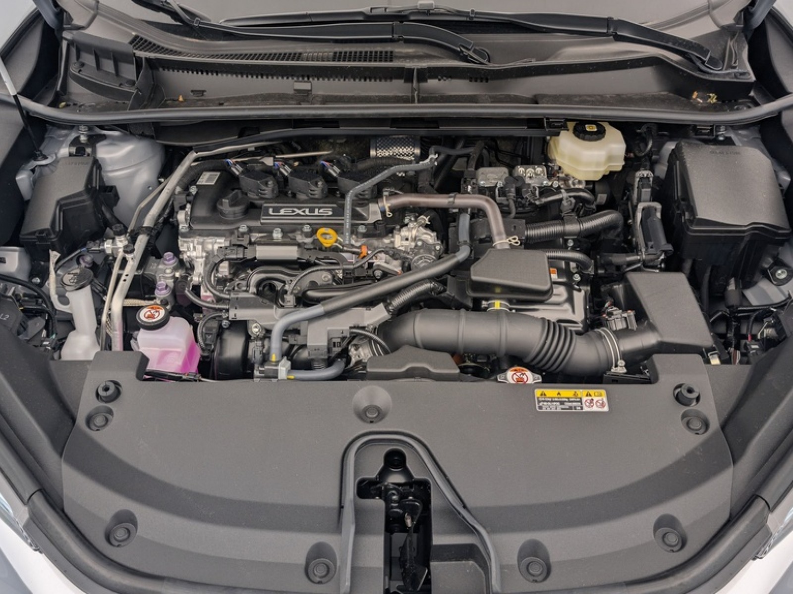 LEXUS - LBX - #850003 - 19