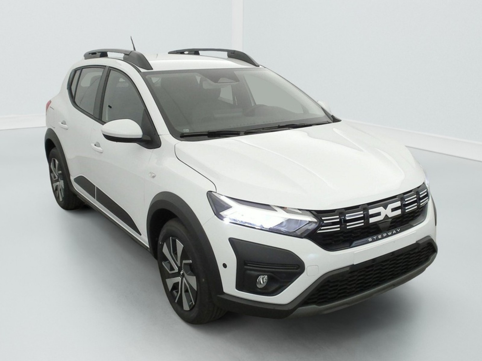 DACIA - Sandero - #850039 - 23