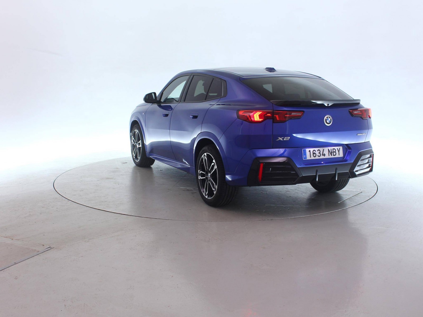 BMW - X2 U10 - #852671 - 24