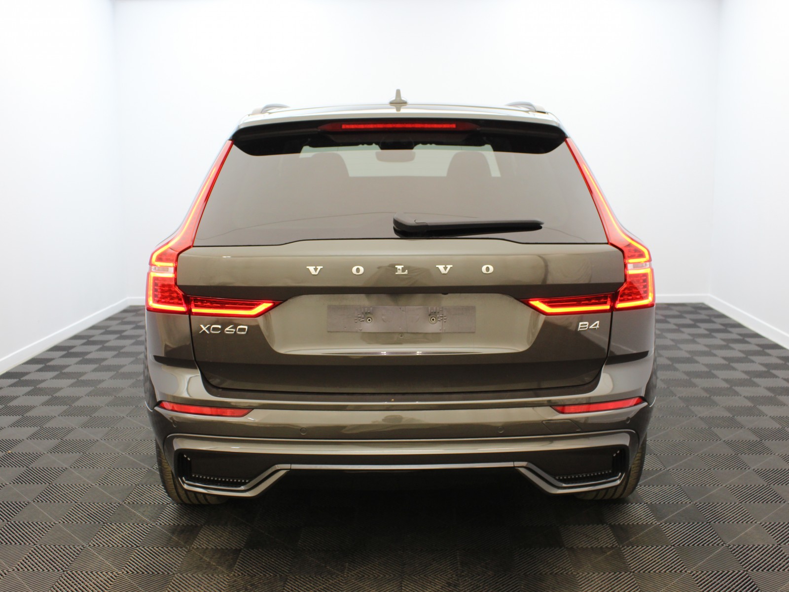 VOLVO - XC60 - #181708 - 5