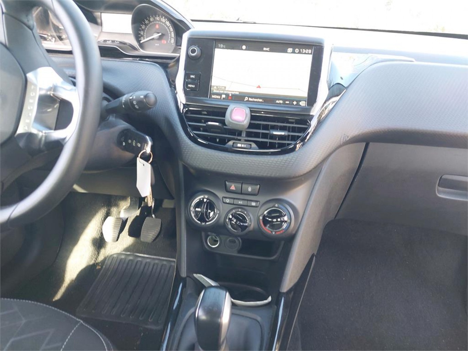 PEUGEOT - 2008 BUSINESS - #182116 - 2