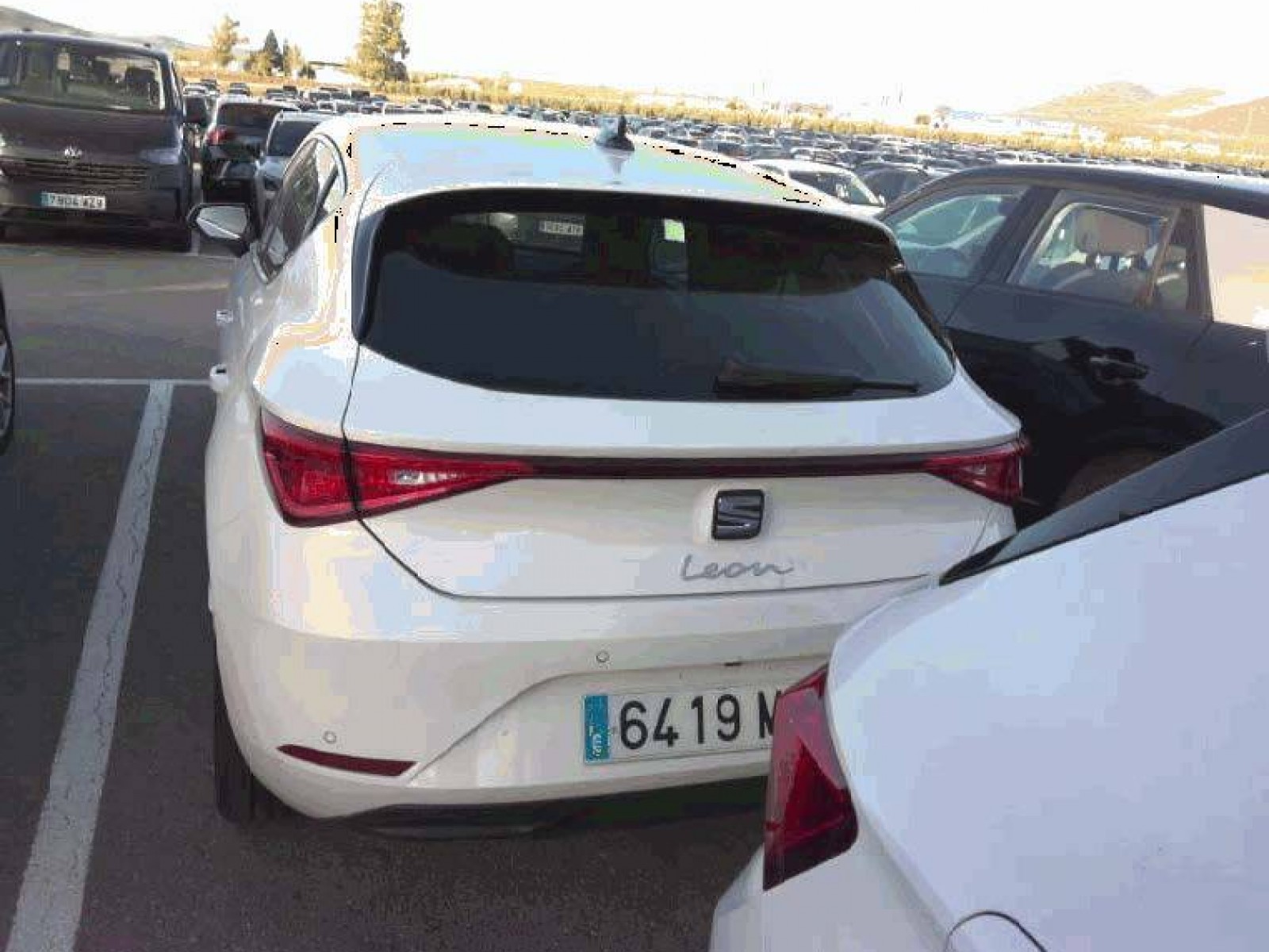 SEAT - LEON - #852911 - 3