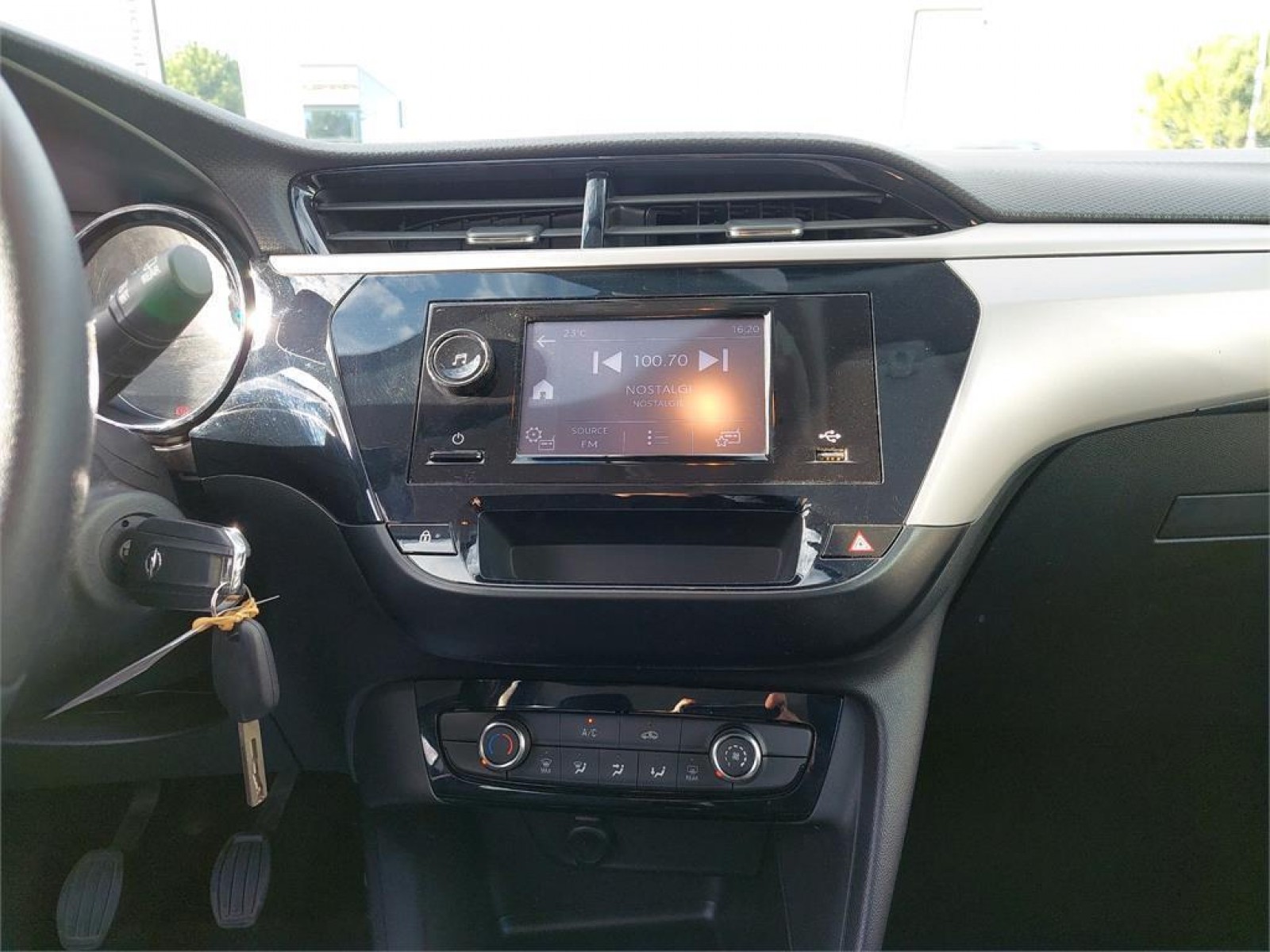 OPEL - CORSA - #182118 - 7