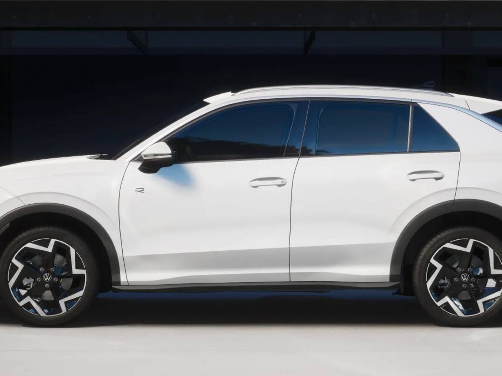 VOLKSWAGEN - T-ROC - #849360 - 1