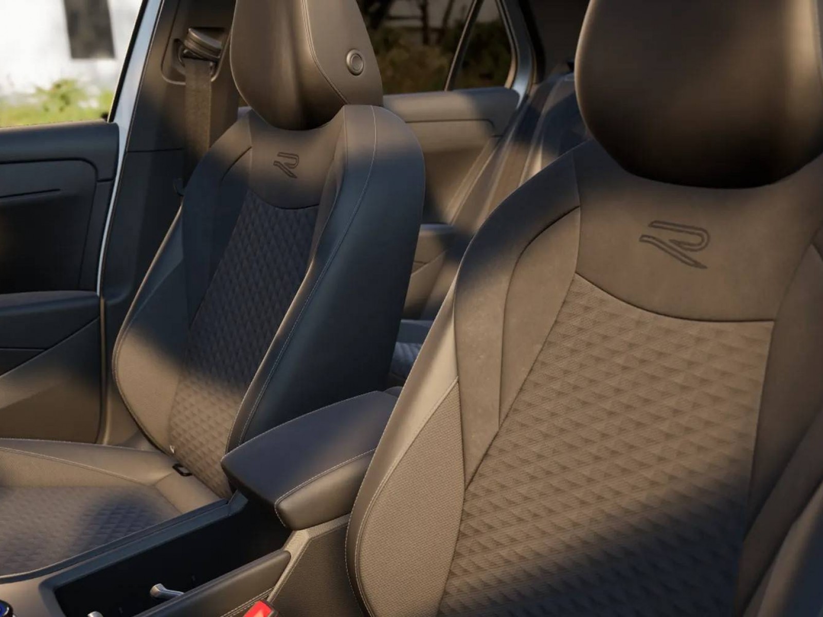 VOLKSWAGEN - T-ROC - #849361 - 6