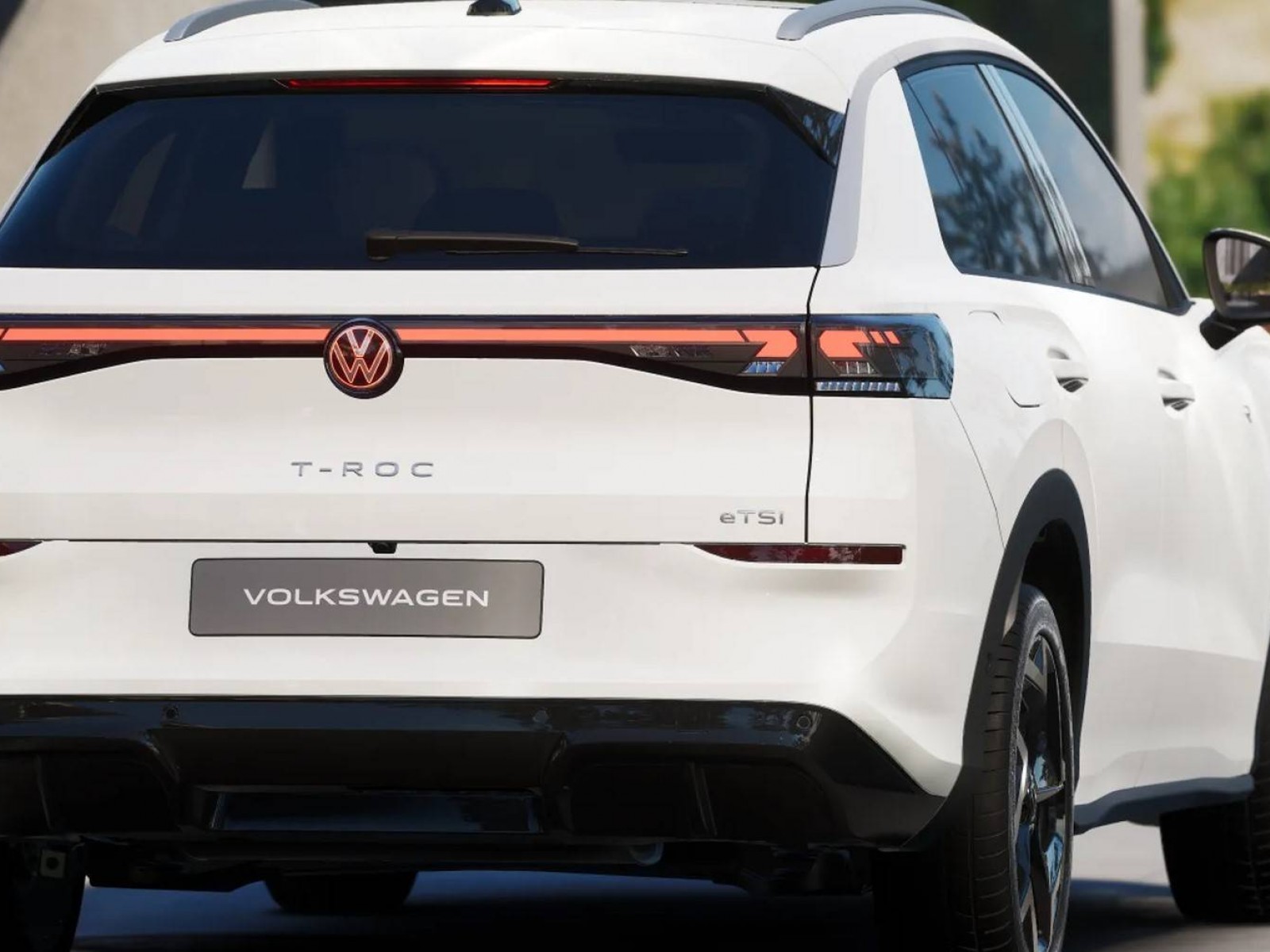 VOLKSWAGEN - T-ROC - #849360 - 4