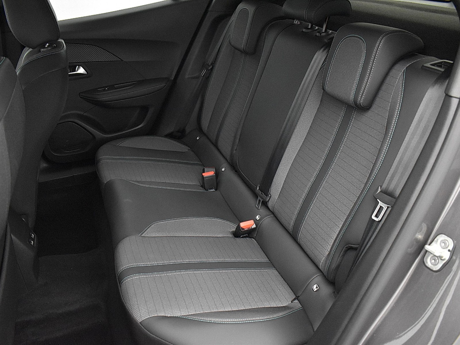 PEUGEOT - 2008 - #172415 - 8