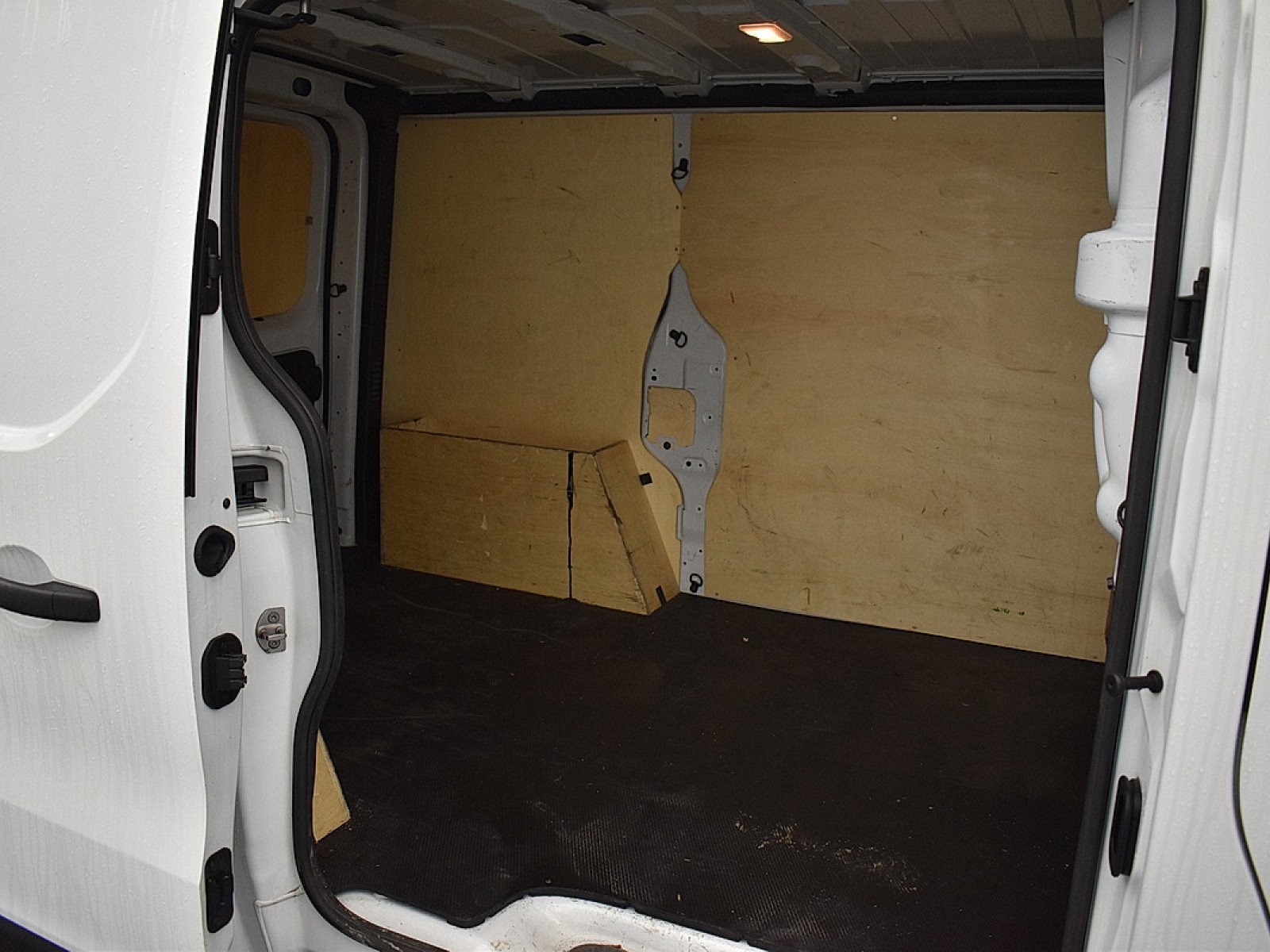 NISSAN - NV300 FOURGON - #182041 - 14