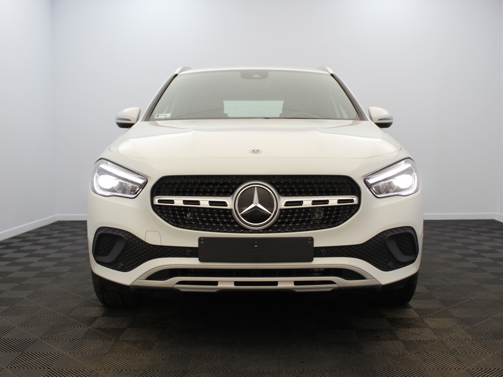 MERCEDES - GLA - #181908 - 4