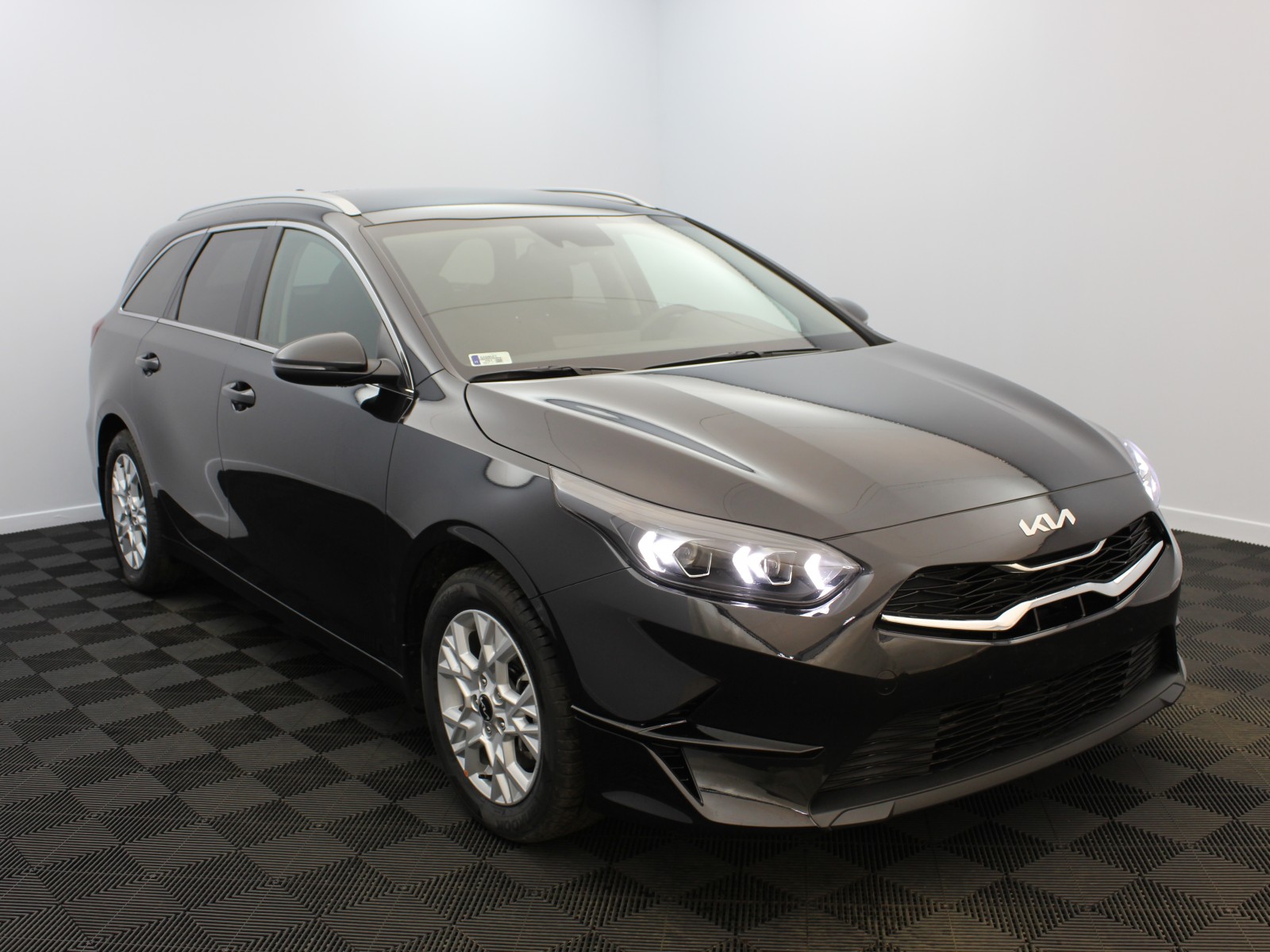 KIA - CEED SW MY21 - #181899 - 1