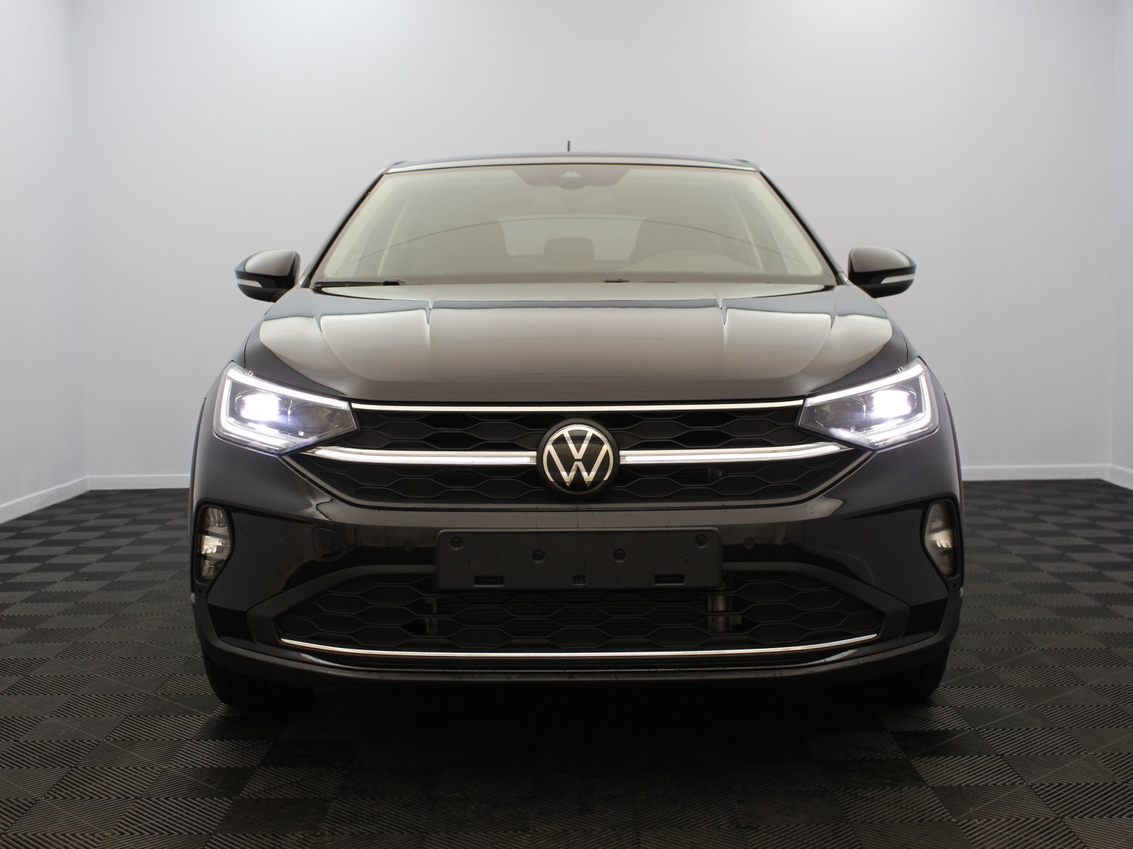 VOLKSWAGEN - TAIGO - #182028 - 4