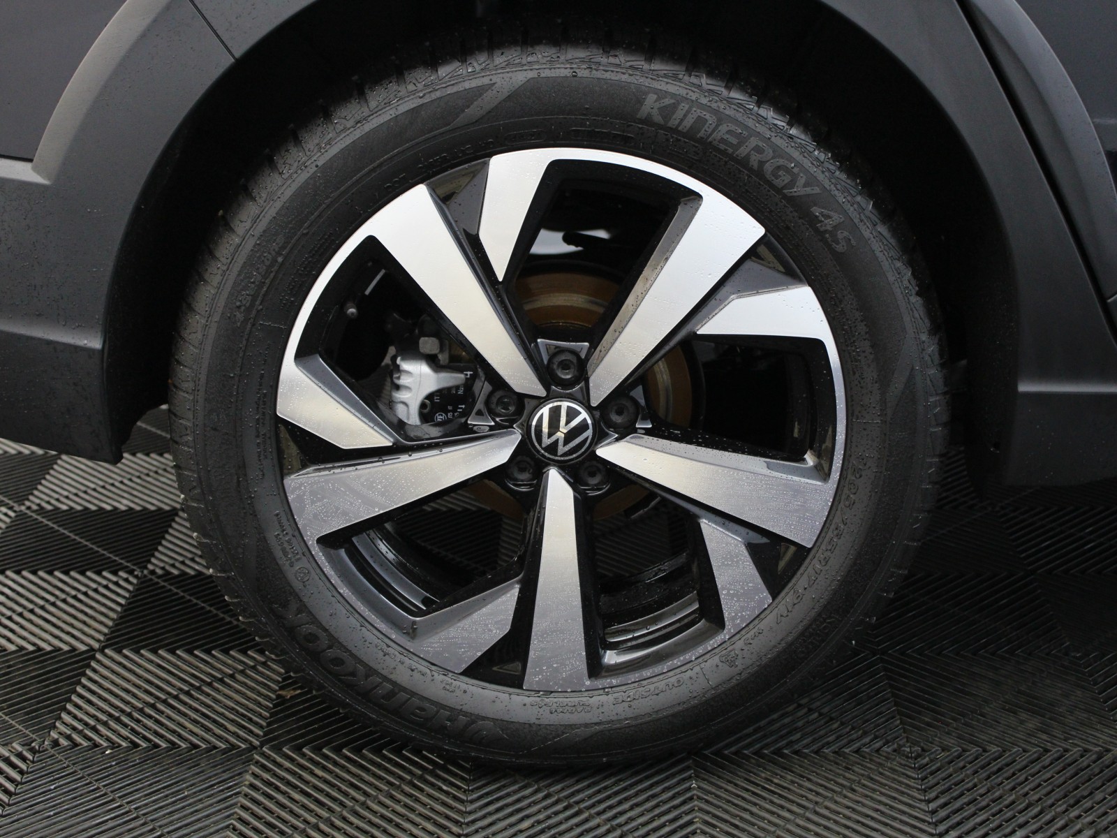 VOLKSWAGEN - TAIGO - #182025 - 6