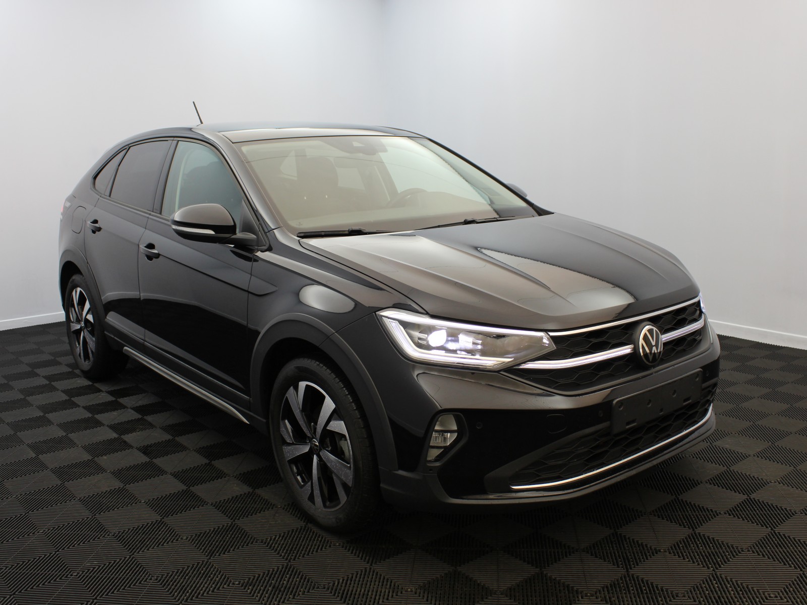 VOLKSWAGEN - TAIGO - #182030 - 1