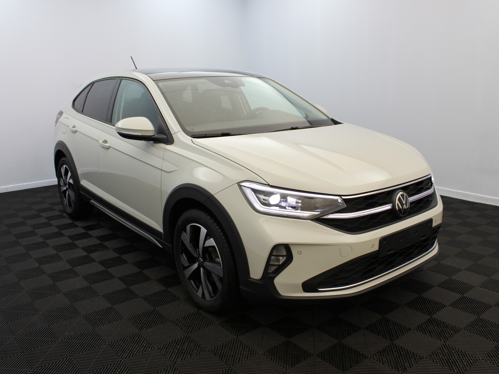 VOLKSWAGEN - TAIGO - #182026 - 1