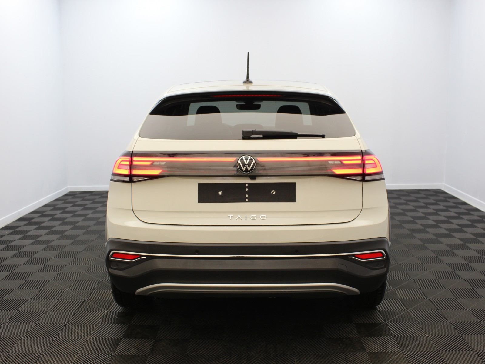 VOLKSWAGEN - TAIGO - #182026 - 5