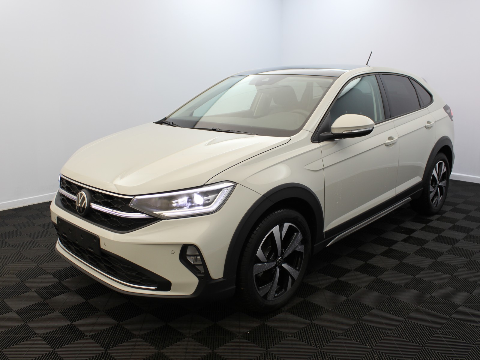 VOLKSWAGEN - TAIGO - #182026 - 0