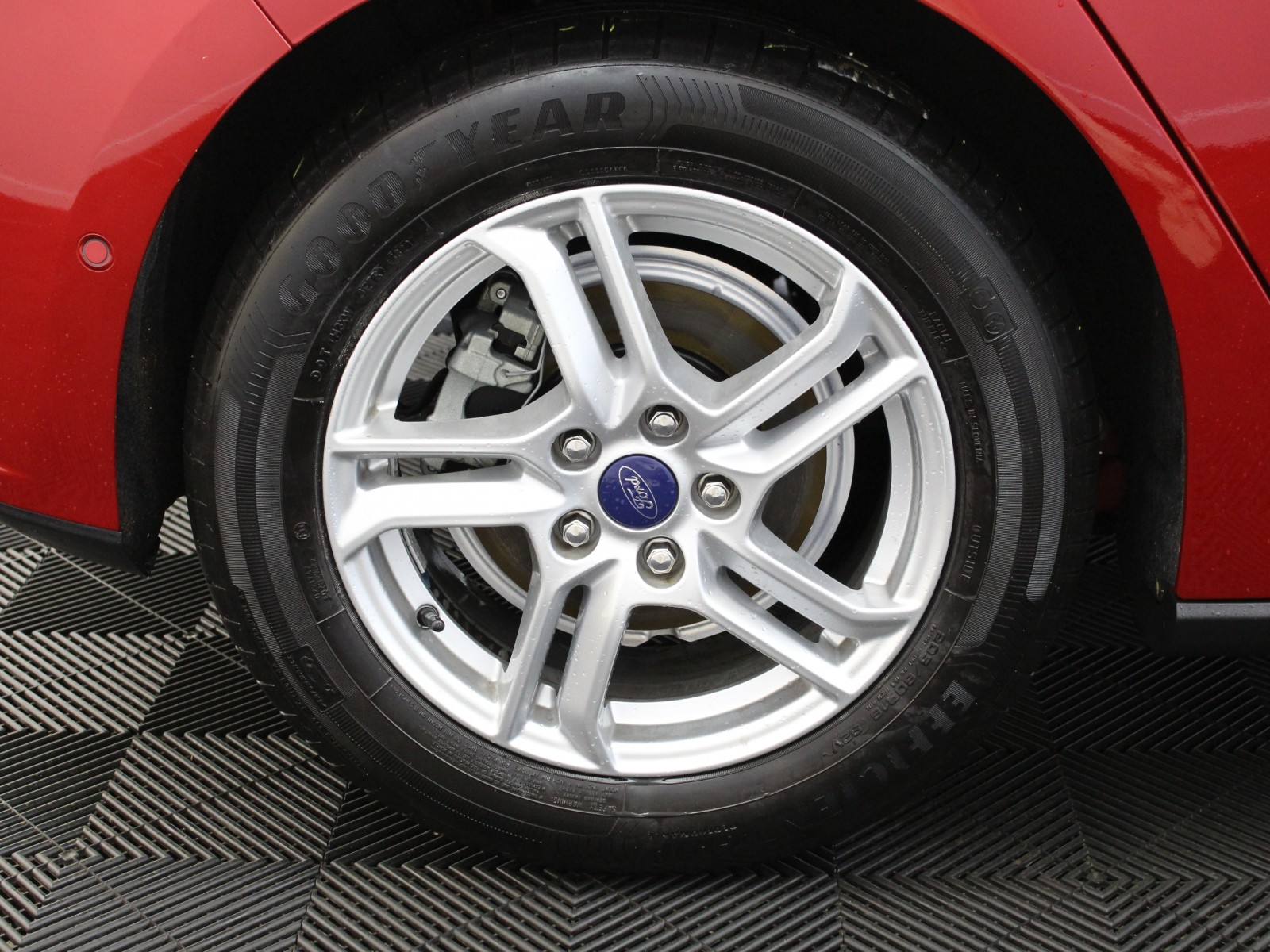 FORD - FOCUS - #181911 - 6