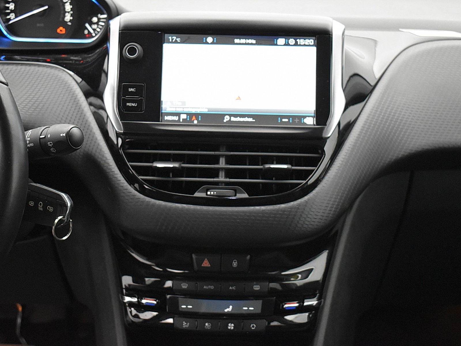 PEUGEOT - 2008 - #182043 - 11