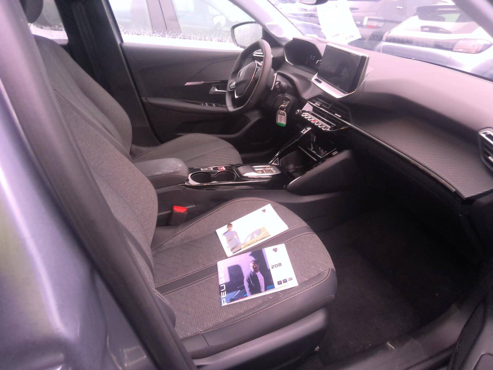 PEUGEOT - 208 - #854021 - 2