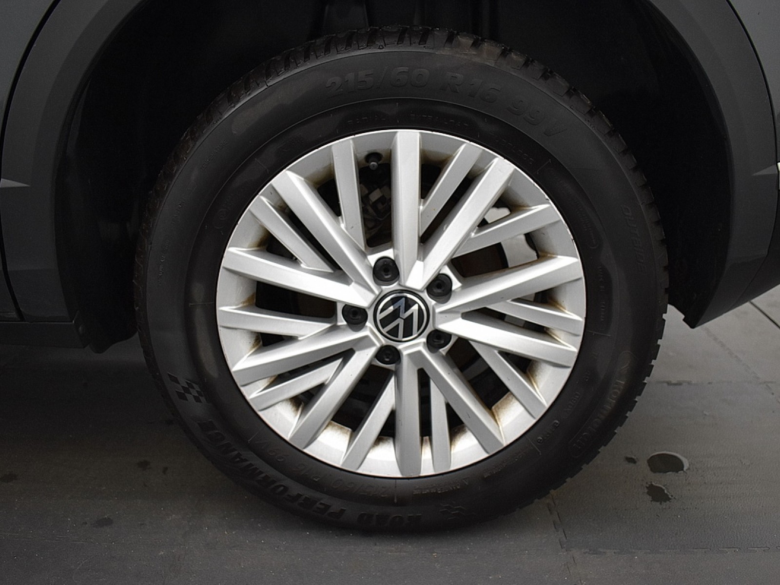 VOLKSWAGEN - T-ROC - #181806 - 6