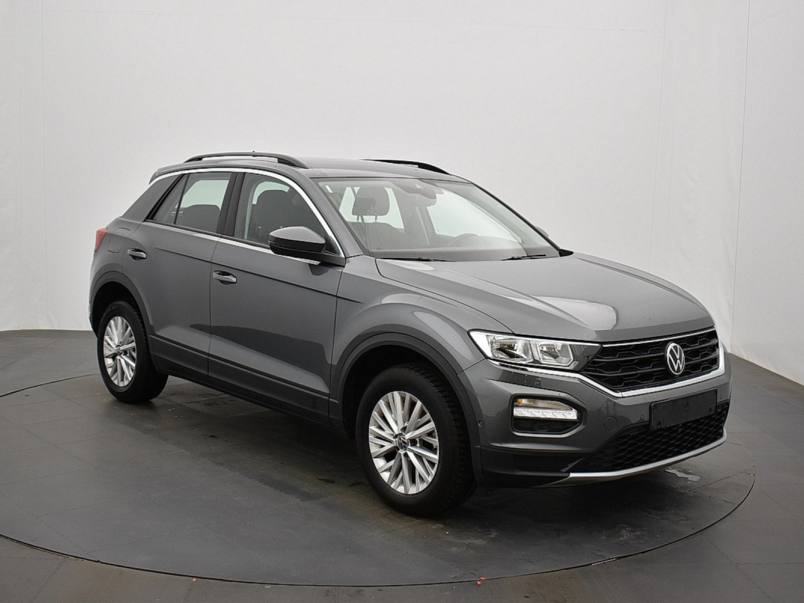 VOLKSWAGEN - T-ROC - #181802 - 1