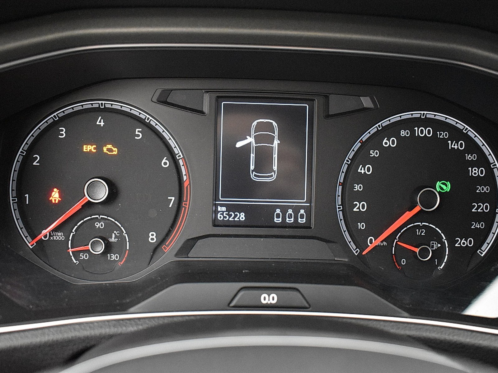 VOLKSWAGEN - T-ROC - #181802 - 12