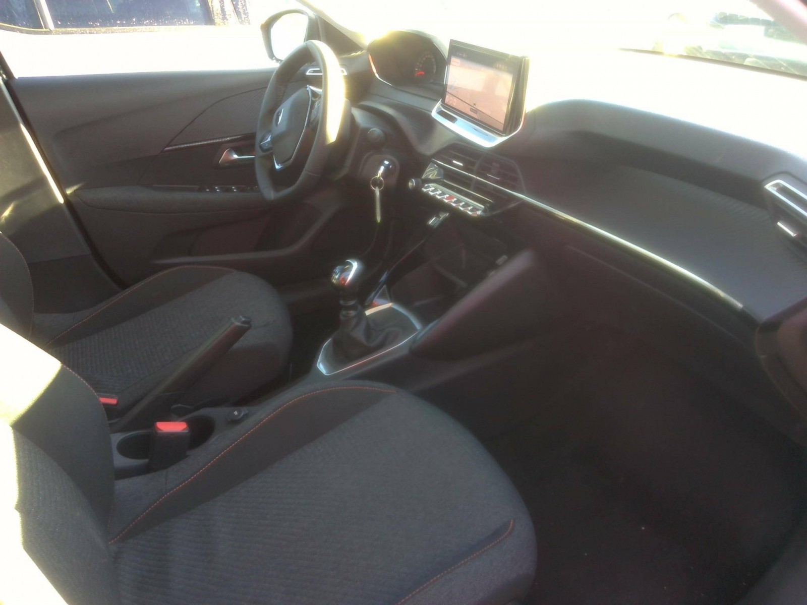 PEUGEOT - 208 - #854034 - 2