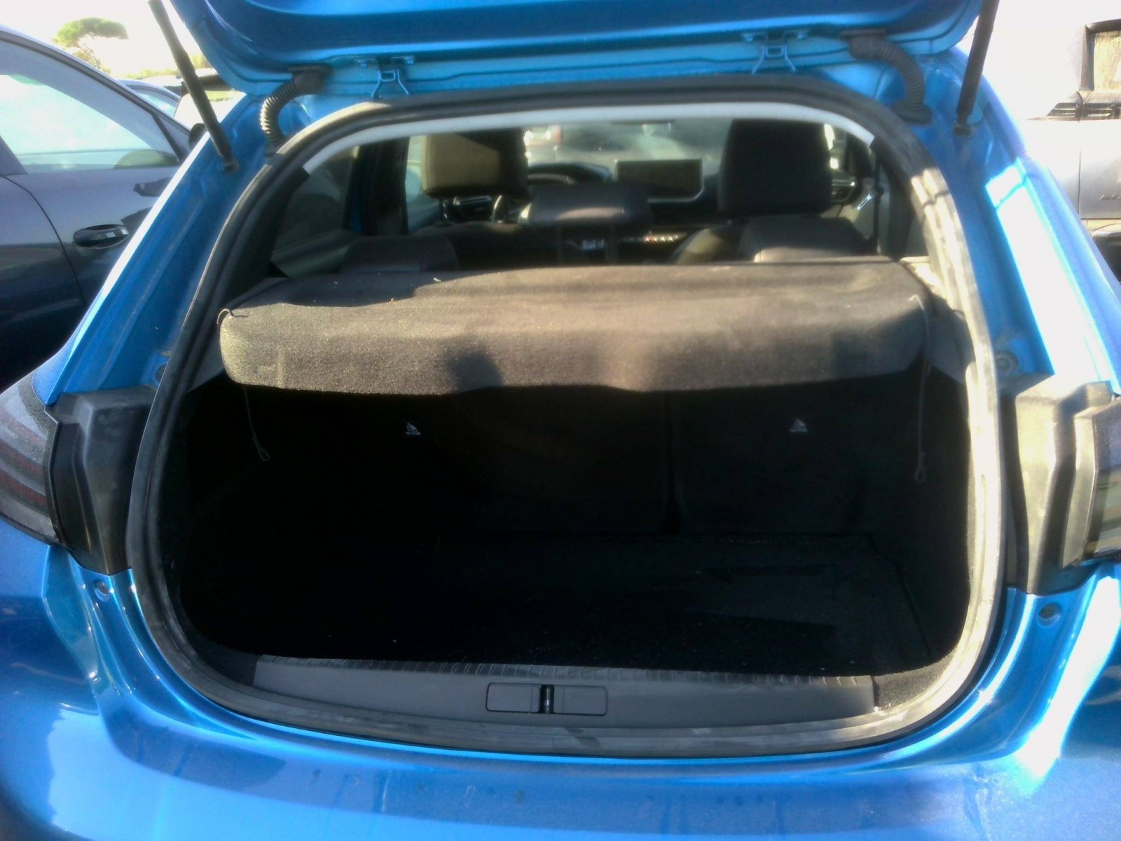 PEUGEOT - 208 - #854039 - 7