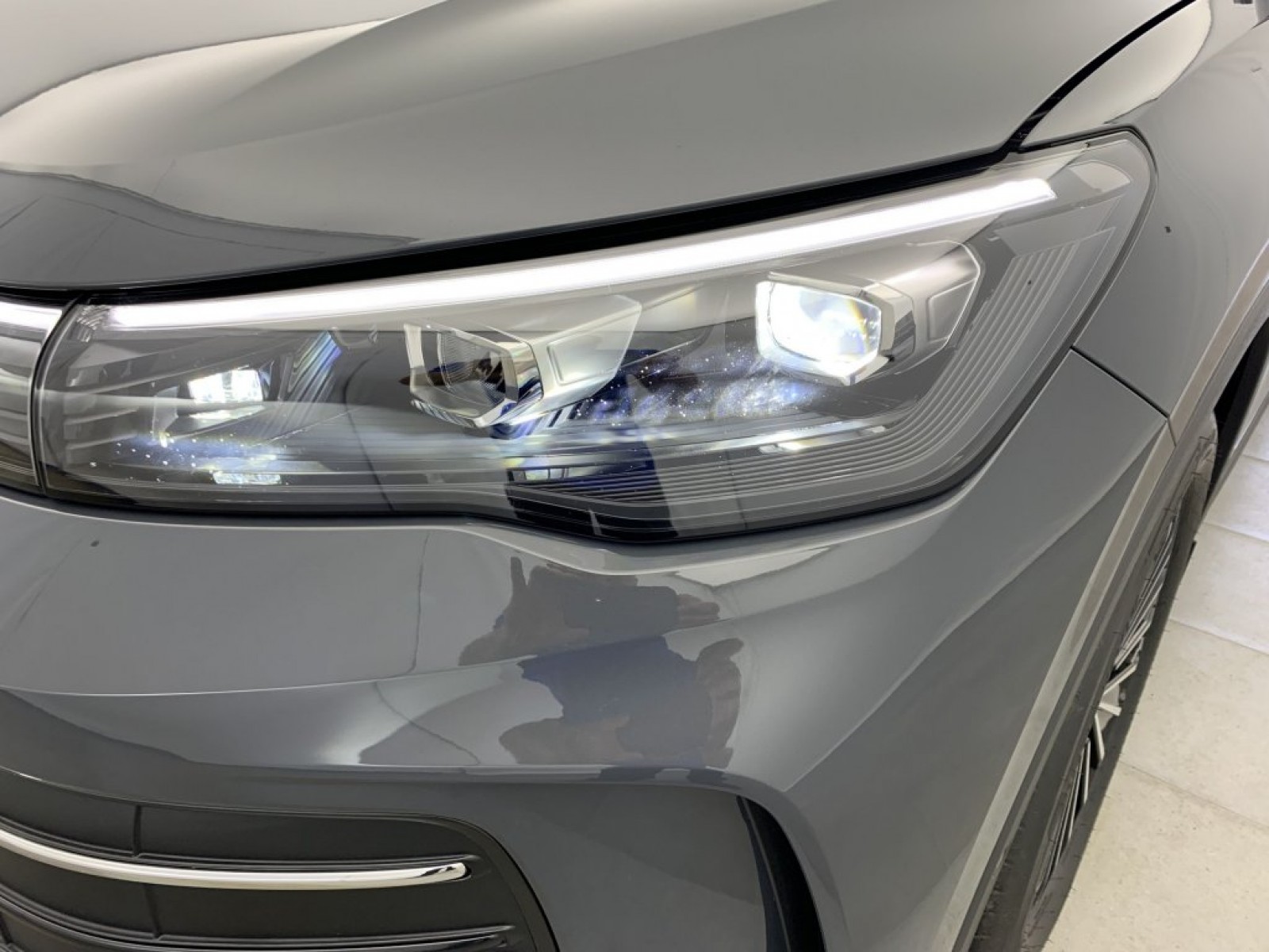 VOLKSWAGEN - TIGUAN NOUVEAU - #854358 - 24