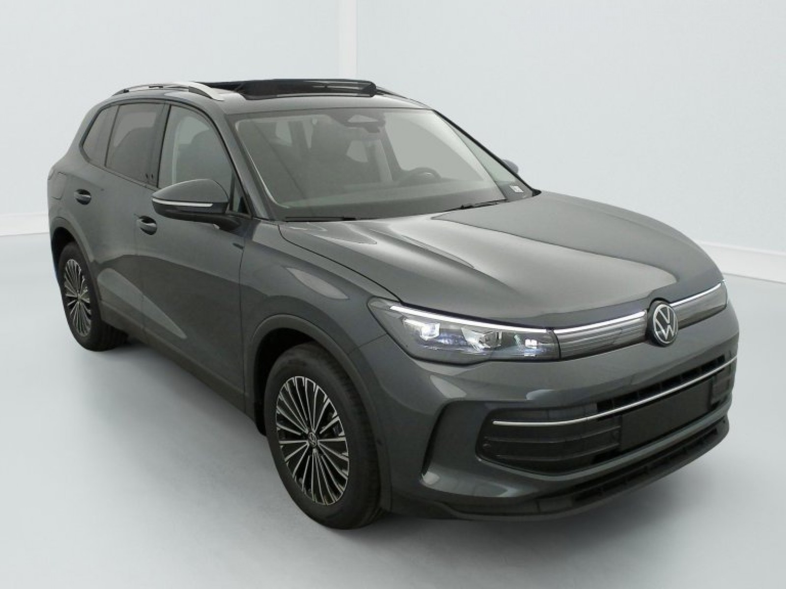 VOLKSWAGEN - TIGUAN NOUVEAU - #854358 - 0