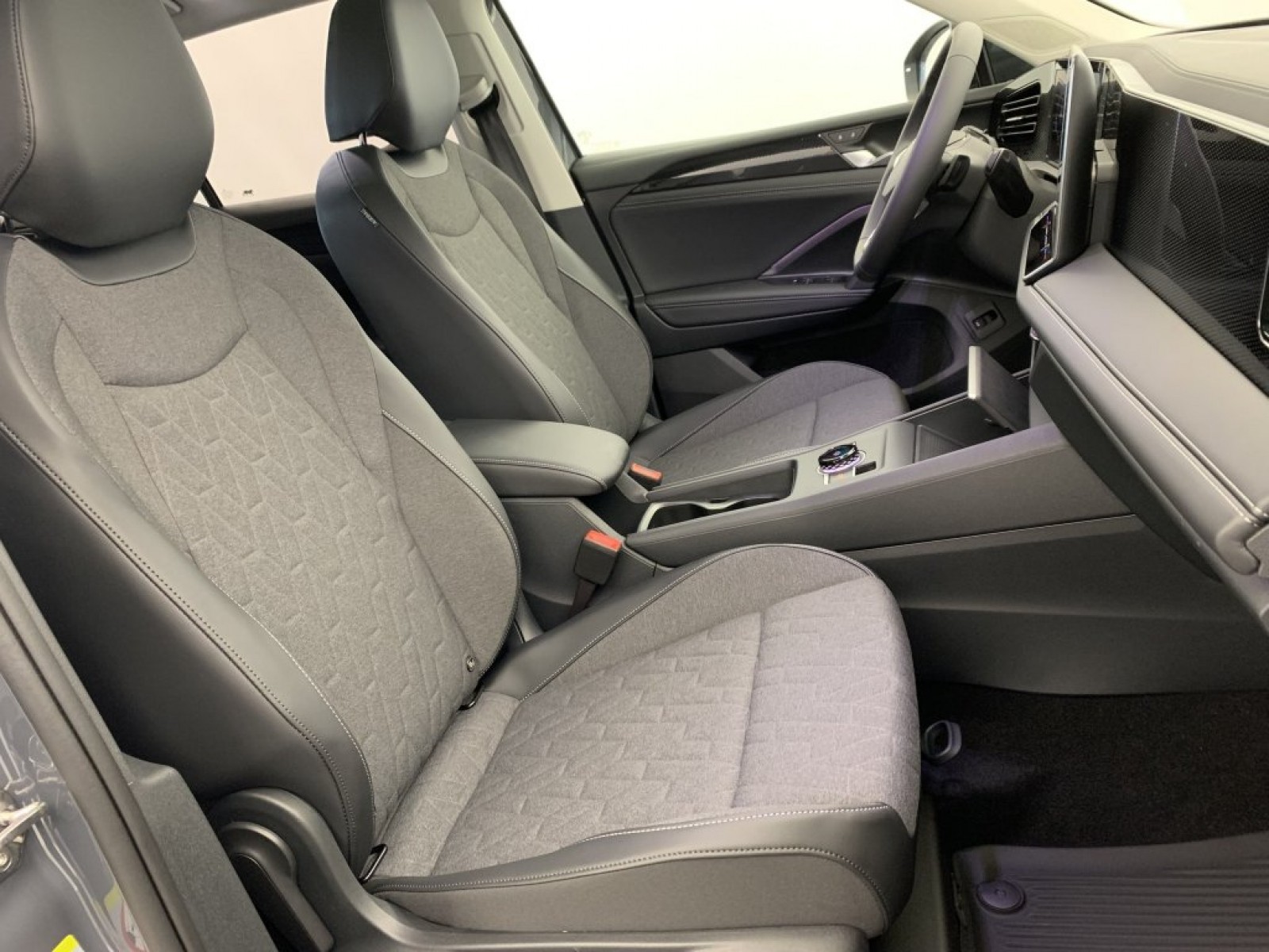 VOLKSWAGEN - TIGUAN NOUVEAU - #854358 - 8