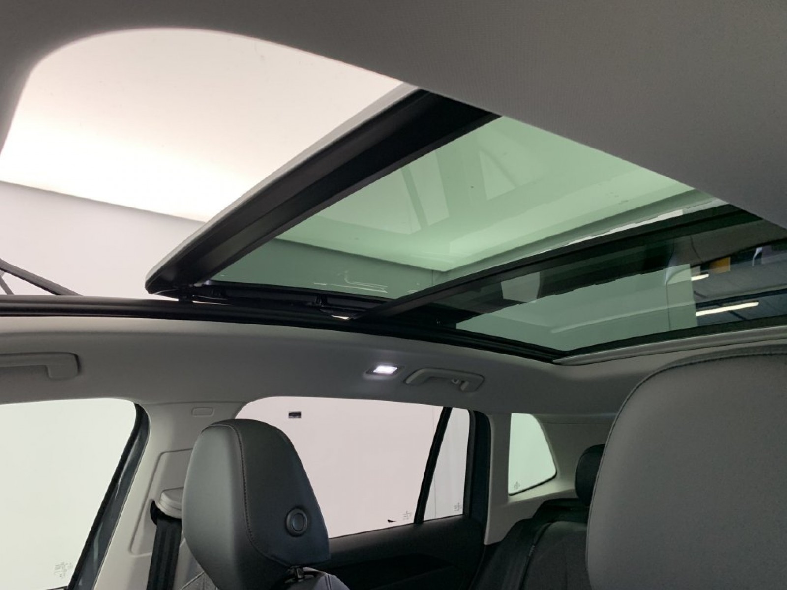 VOLKSWAGEN - TIGUAN NOUVEAU - #854358 - 18