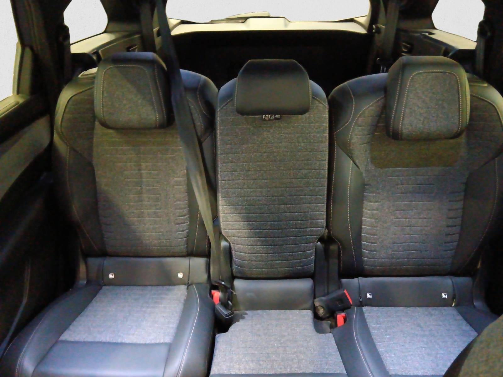 PEUGEOT - 5008 - #852730 - 11