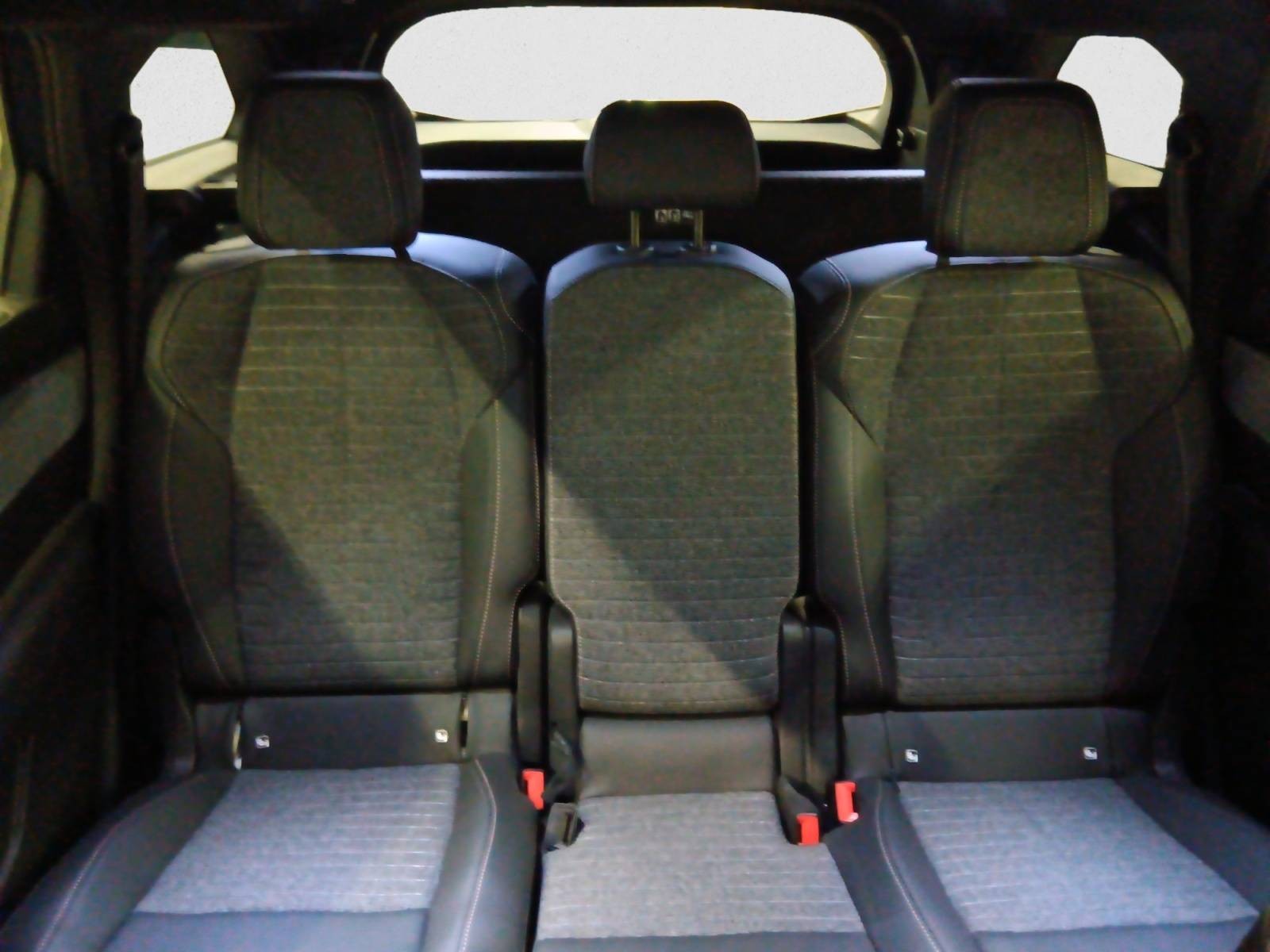 PEUGEOT - 5008 - #852735 - 10