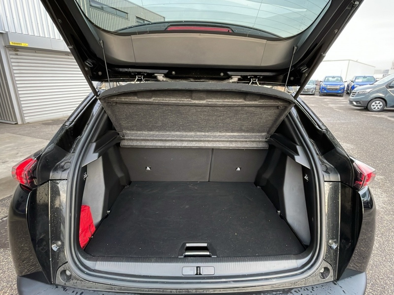 PEUGEOT - 2008 ELECTRIQUE - #855461 - 11