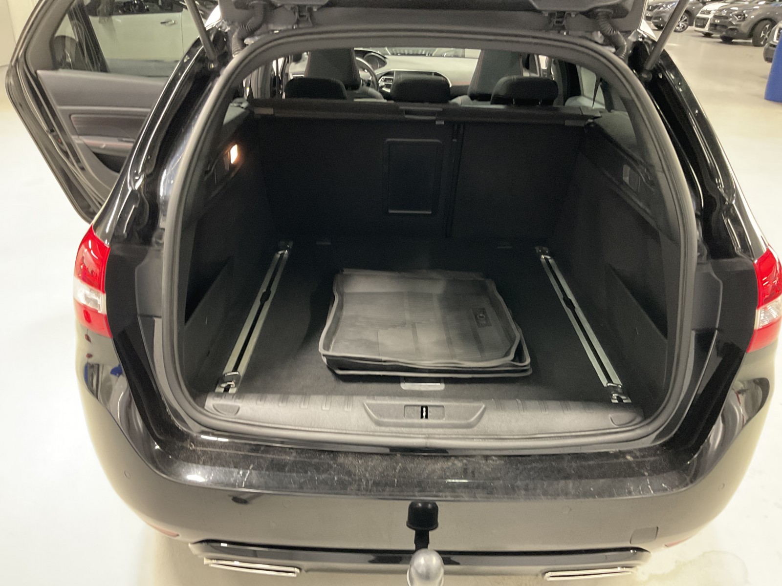 PEUGEOT - 308 SW - #182227 - 13