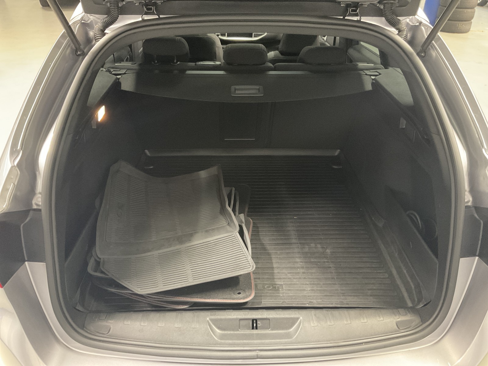 PEUGEOT - 308 SW - #182228 - 11