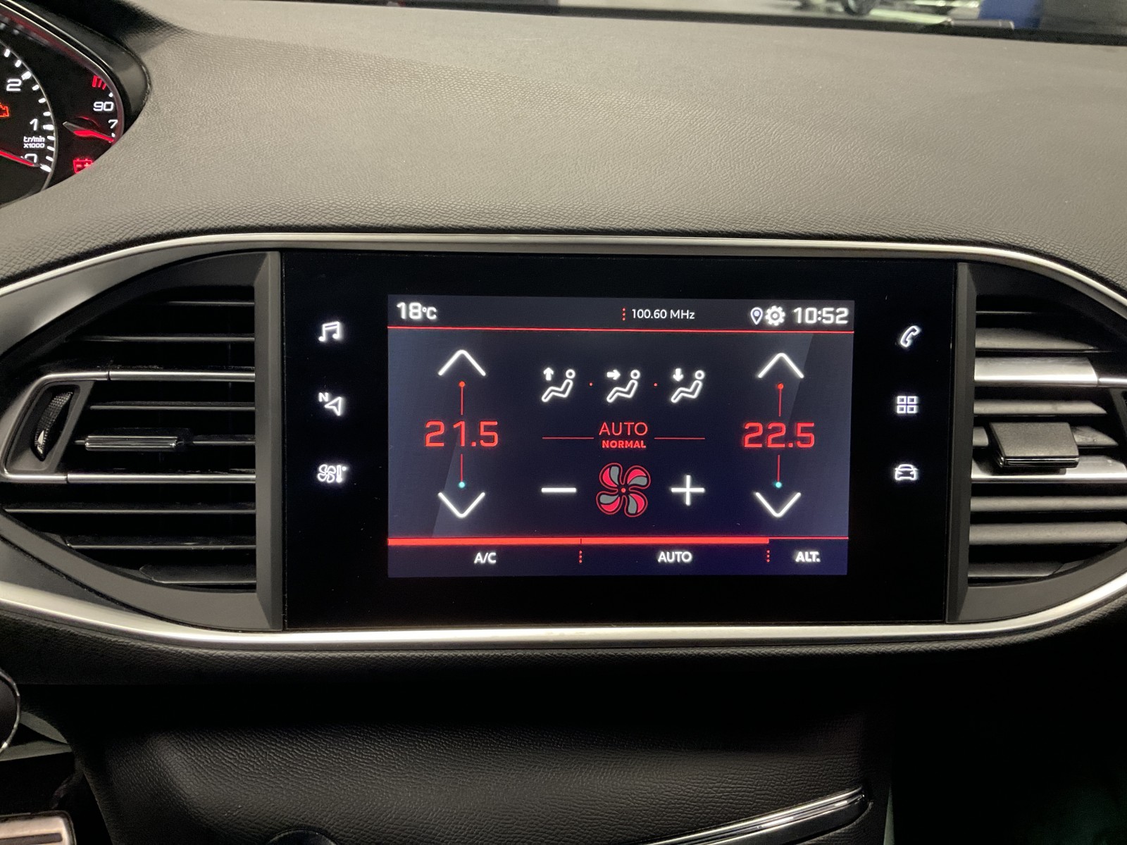 PEUGEOT - 308 SW - #182228 - 15