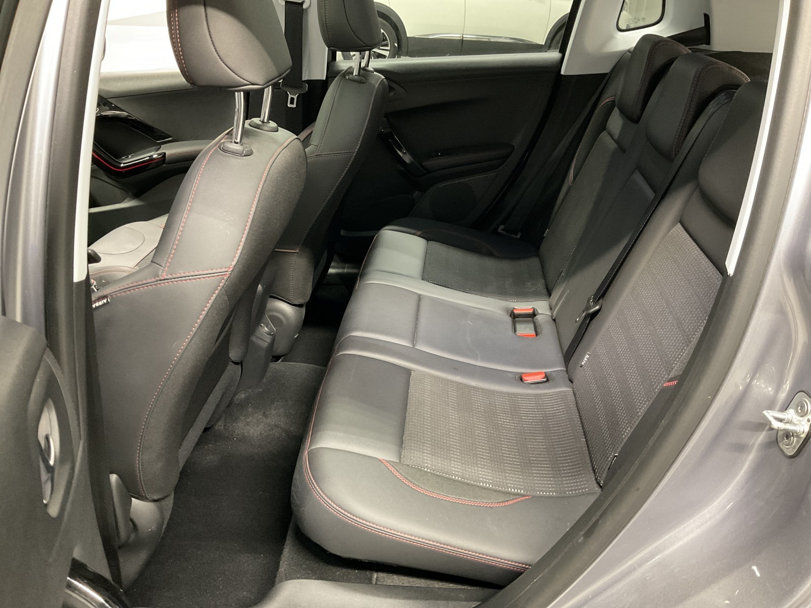 PEUGEOT - 2008 - #182229 - 13